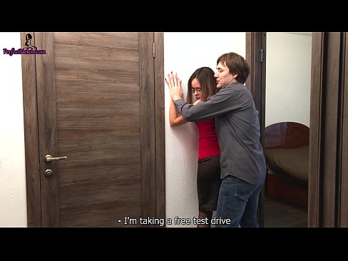 ❤️ Sexy Realtor Sensuly Jerks rẹ obo ati fokii Lakoko ti o n ta iyẹwu Rẹ - Krempai ️ ni onihoho% yo.vbdsm.ru% ﹏